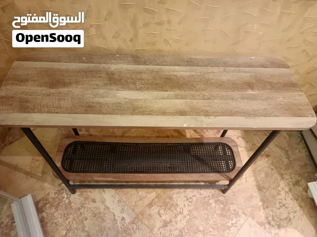 طاولة مدخل (كونسول)  بتصميم مودرن خشب وحجم عملي موديل كلاسيكي