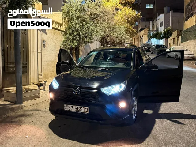 Used Toyota RAV 4 in Zarqa