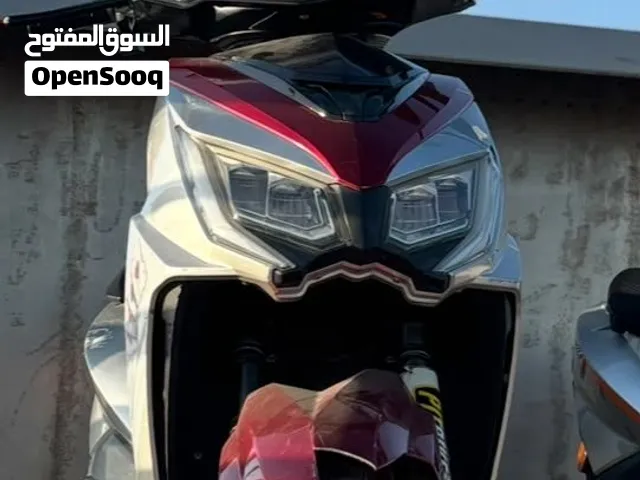سكوتر كهربائي نضيف قابل للتفاوض بالمعقول سرعه 60