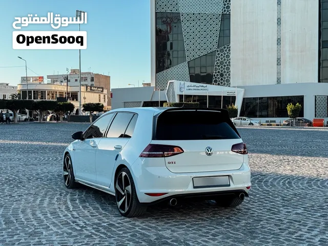 فولكس فاجن قولف GTI