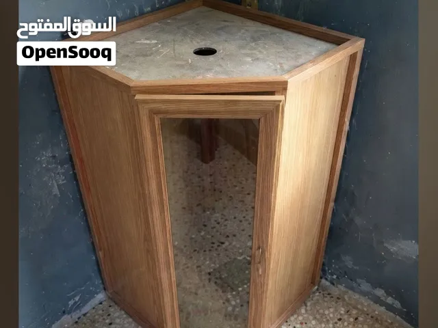 خزائن المطبخ زاويه عدد 2 للبيع بحال الوكاله بسعر 20 بسسسس!!!!!! وييجي معهم رفين زجاج هديه
