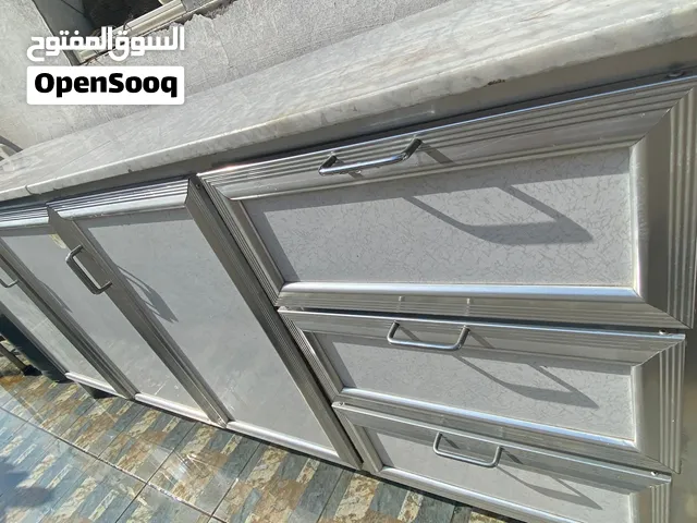 خزانة مطبخ ألمنيوم نظيفه  Clean aluminum kitchen cabinet