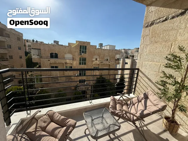 شقه فاخره مفروشه للايجار بالقرب من دوار الرابع 15568