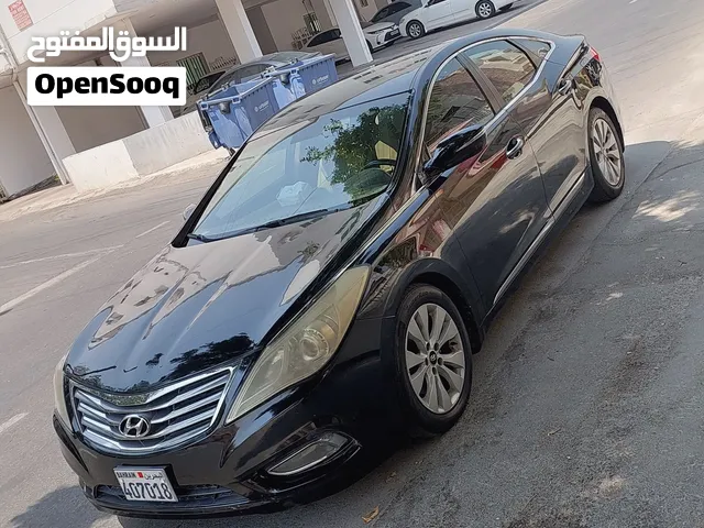 للبيع هيونداي ازيرا 2012