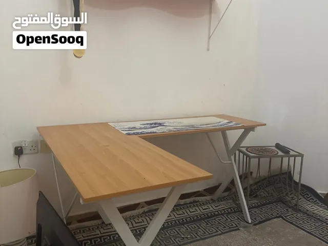 طاولة جيمنق او حقت عمل ب 350 درهم
