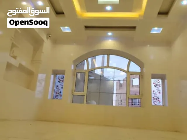 فيله  للاايجار دورين وبدرؤم كبيرة وحوش عشر سيارات 2500$