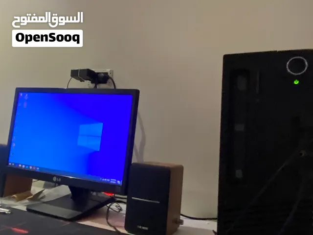 كمبيوتر للبيع