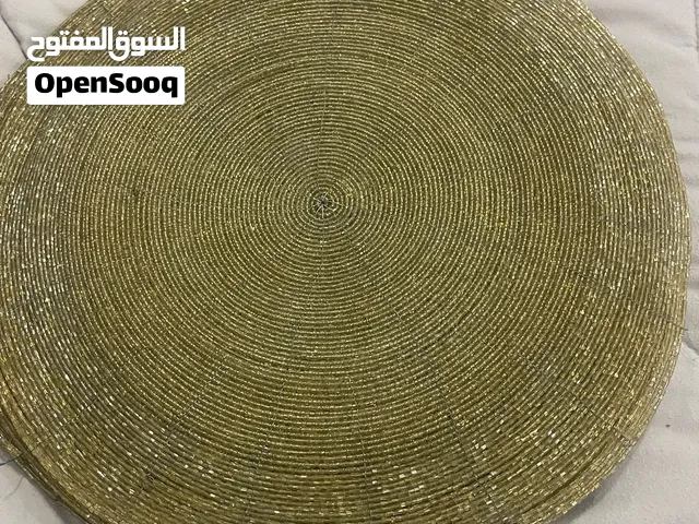 ديكور للطاوله مصنوع من النمنم
