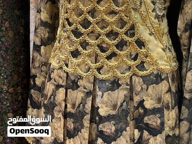 نستقبل طلبات التفصيل واللبس الجاهز