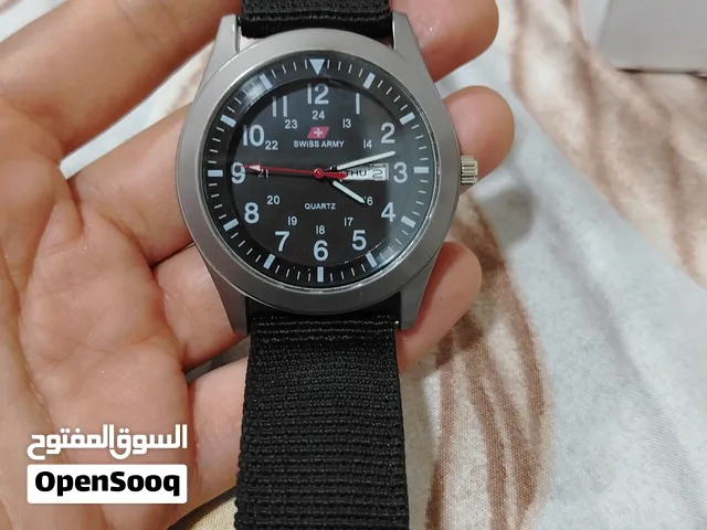ساعات بآلة نظيفة جدا سعر قطعه 5000