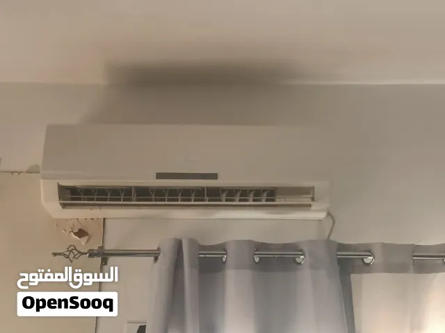 2 Ton Sanyo Air Condition A/C In Good Condition Like New.