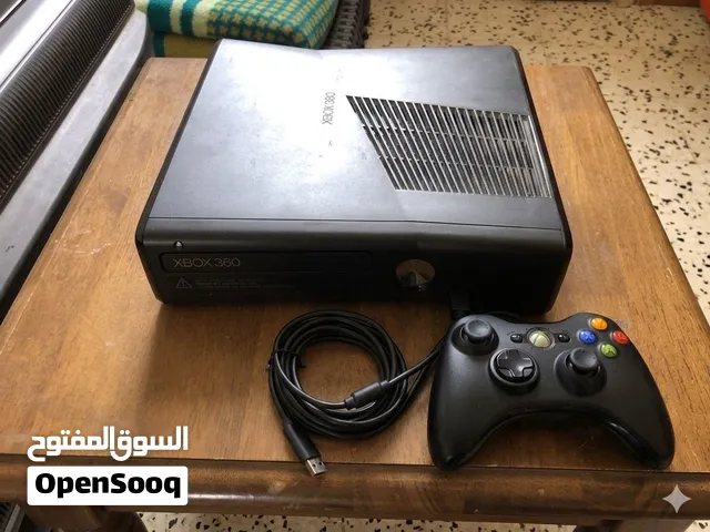 XBOX360 مستعمل استعمال نضيف