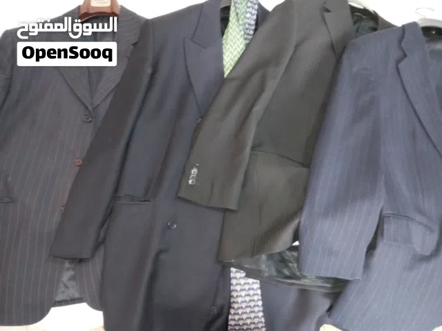 بدلات إيطالي بحاله ممتازه