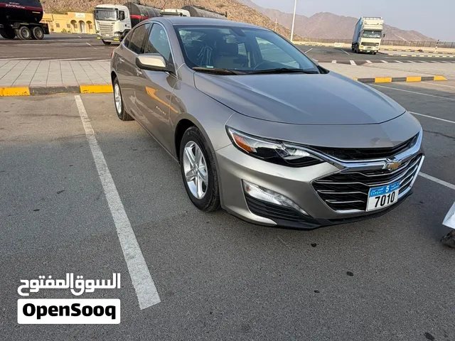 ماليبو موديل 2022 موتر نظيف ما عليه كلام للبيع