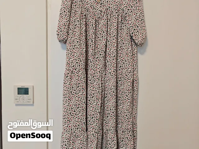 New Long printed maxi dress with 3/4 sleeves - size M/L - unused