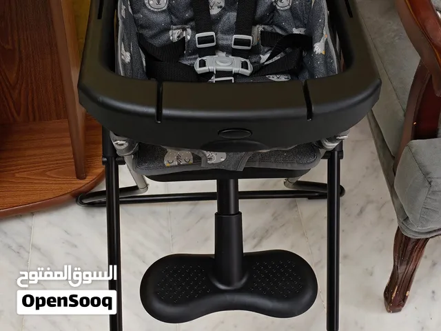 LIKE NEW - Graco Snack N' Stow Highchair (Sleepy Heads)
