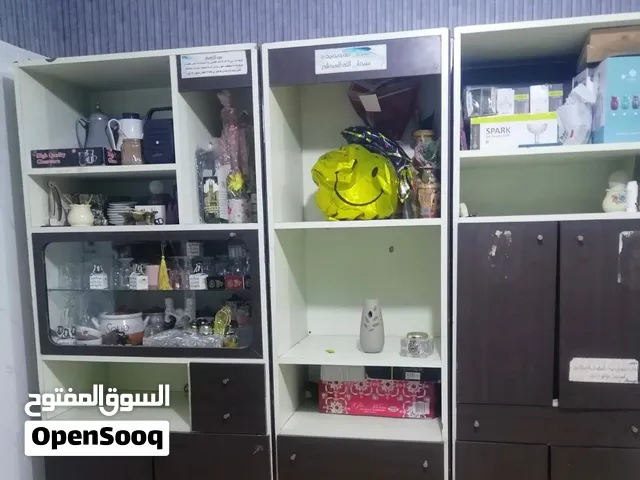 بوفيه من خشب الزان مكون من ثلاث قطع للبيع