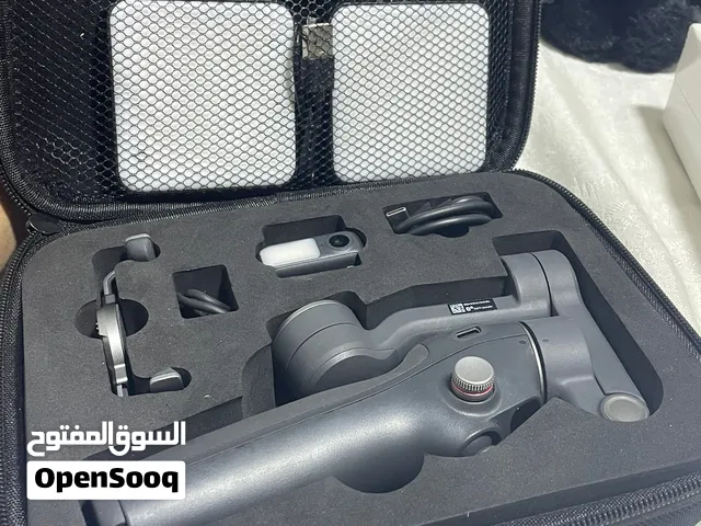 بكج DJI Osmo Mobile 7 مع كاميرا تتبع ذكي (AI Tracker) وإضاءات - لقطة!