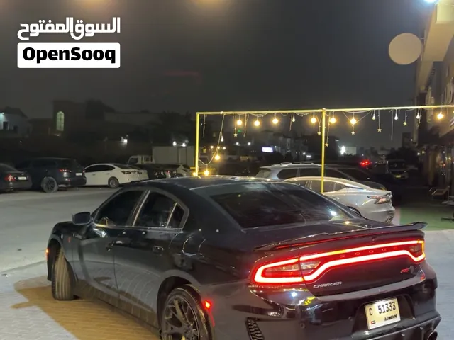للبيع دودج تشارجر V6 فل كامل – محولة SRT Hellcat