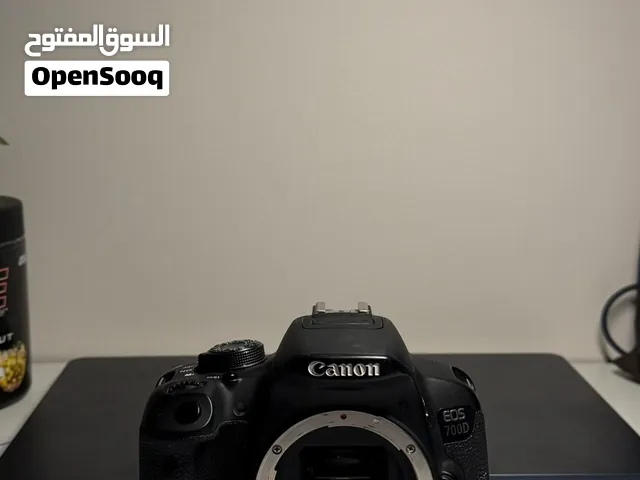 كاميرا كانون للبيع ممتازه جدا للمبتدئين و عدسه سوني