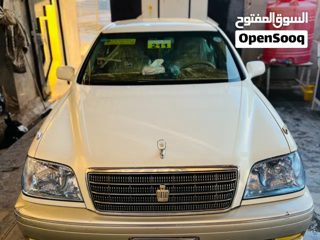2003 تويوتا كراون Crown