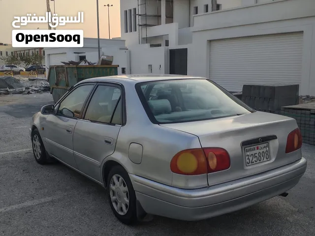 للبيع تويوتا كورولا المالك صفر 1999