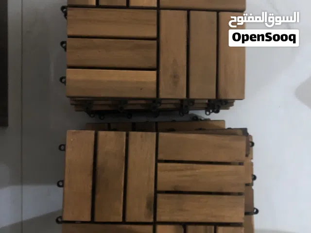 ديكورات خشبية وعشبية