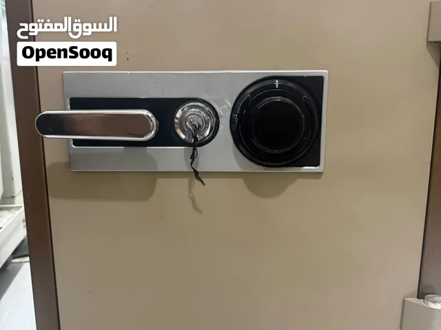 للبيع تجوري شبه جديد مقاس 50 × 55