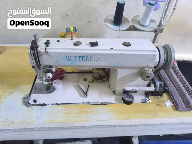 ماكينة خياطة بحالة جيدة