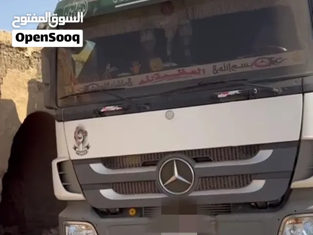 مرسيدس موديل 2002 للتواصل