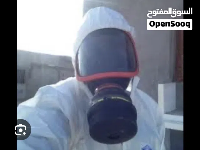 فني مكافحة الحشرات