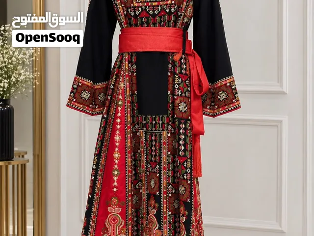 ثوب الساعات احلا موديل ملفت بالوانه ولمعته