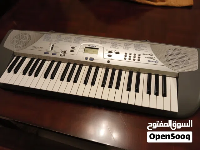 بيانو PIANO نوع Casio موديلSONG BANK HEY BOARD كواليتي عالي جدا استخدام شهر شبه جديد كهرباء وبطارية