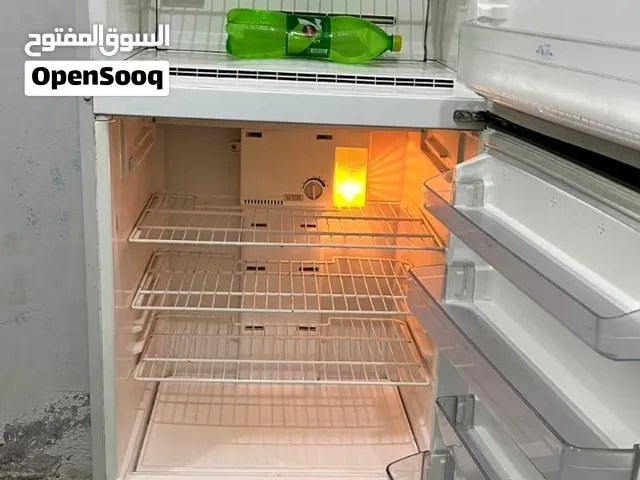 تلاجه توشيبا 16 قدم 3 باب نووووفروووست شحن شركة بدون صيانات نهائي حاله ممتازه جدا معاها ضمان شهرين م