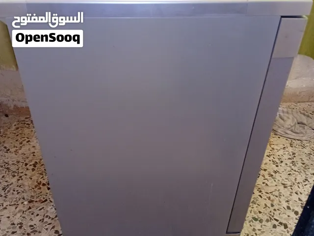 للبيع غسالة صحون شارب (SHARP) مستعملة استعمال بسيط . 12 طقم .وكالة السعر:60 دينار