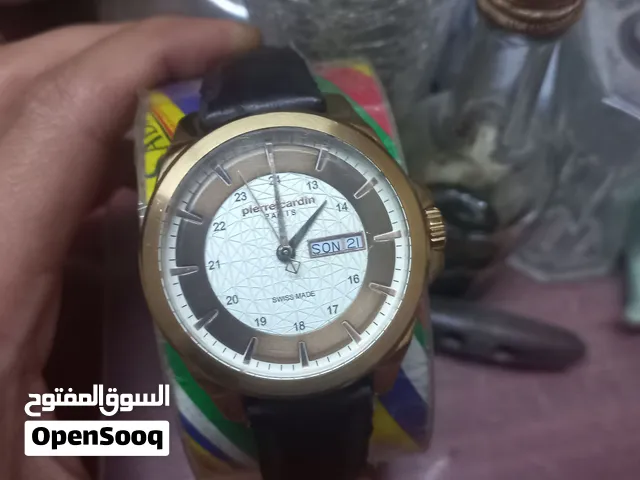 ساعة للبيع