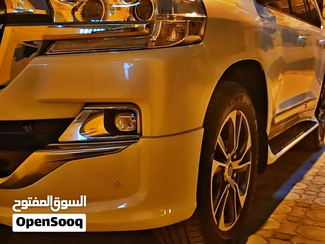 تويوتا لاندكروزر GXR V8 2020 بهوان