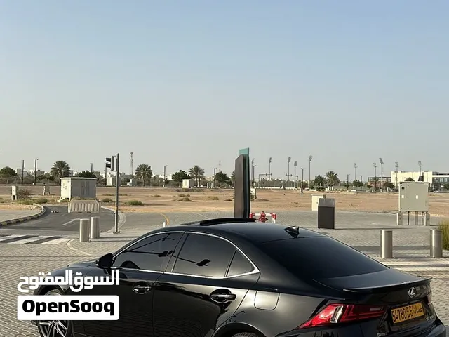 لكسز للبيع