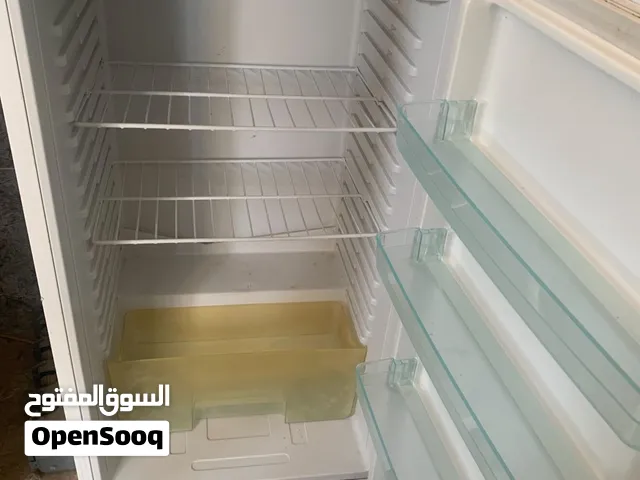 ثلاجة للبيع