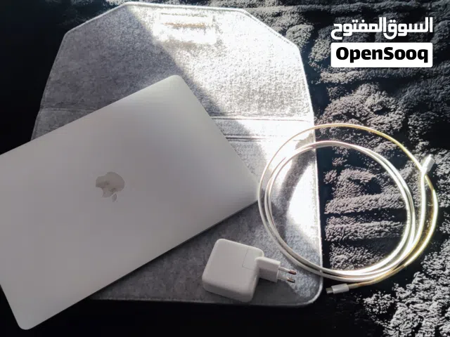 MacBook Air with M1 8GB 256GB