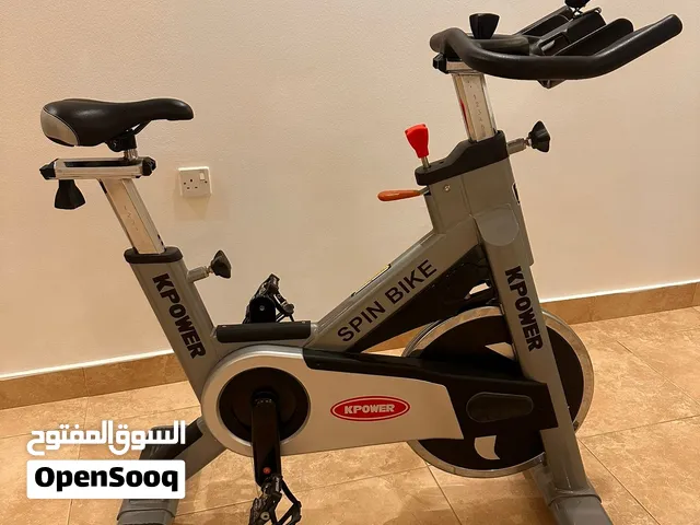 دراجة رياضية Spin Bike ماركة KPOWER بحالة ممتازة