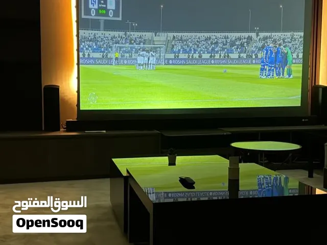 فني تركيب بروجكتر توريد شاشات العرض