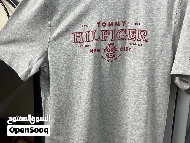 تشيرت تومى هلفجر regular fit