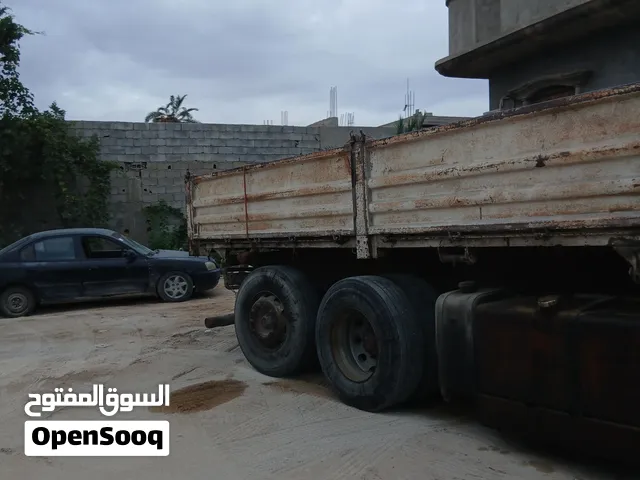 إفيكو 42صندوق قلابه