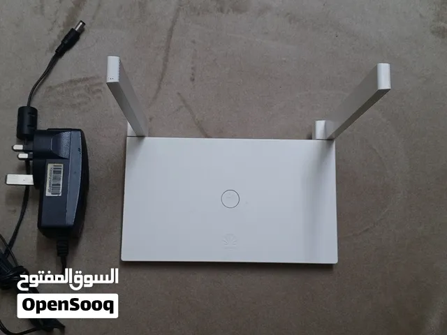 مقوي شبكة هواوي راوتر واي فاي ثنائي النطاق طراز WS318n أبيض