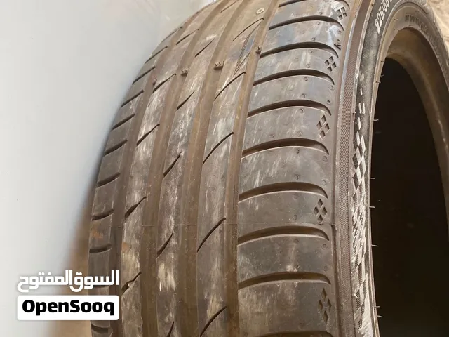 One tyre for sale same like new not use tomuch 225 50 17 10 kd