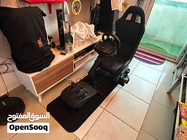 Logitech G923 Racing Simulator Cockpit with Shifter & Seat