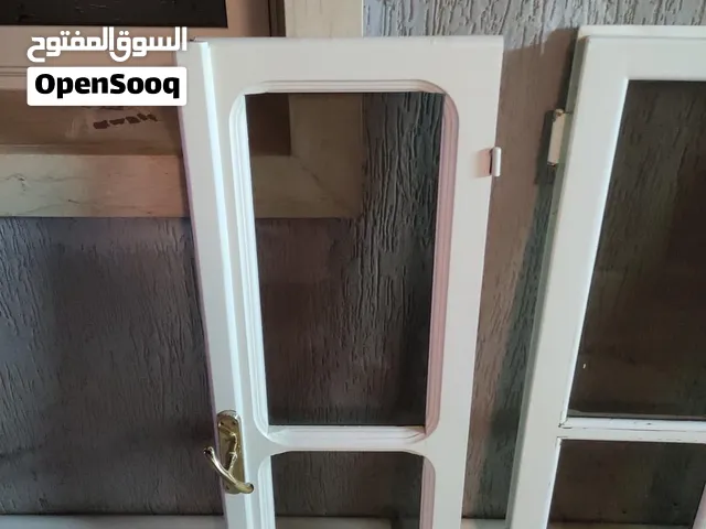 4نوافد للبيع