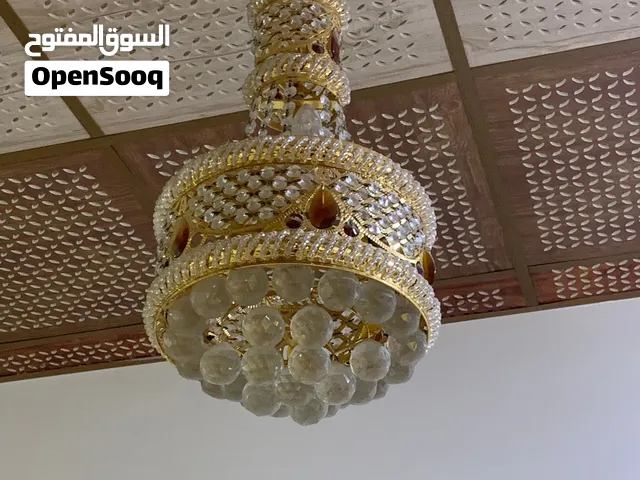 ثريات للبيع