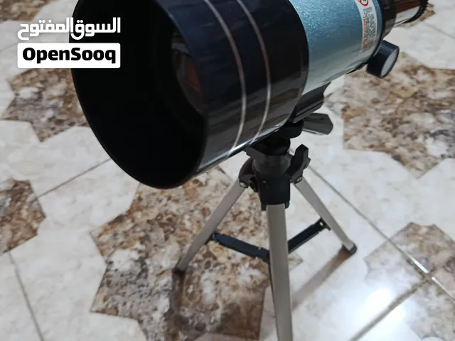 تلسكوب فلكي للبيع مع حامل ثلاثي وعدسات وملحقات كاملة بحالة ممتازة
